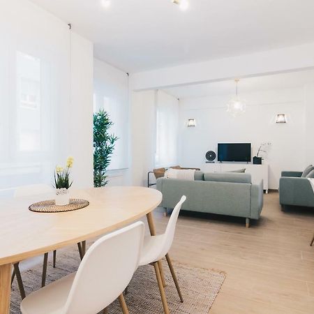 Amalur Apartment By People Rentals Bilbao Buitenkant foto
